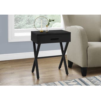 Monarch Metal Accent Table in Black I3605